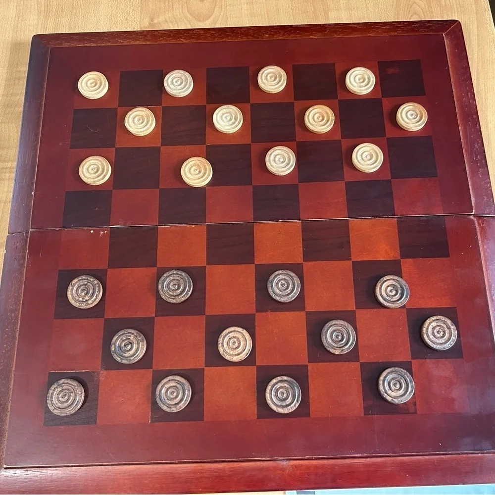 Cardinal wooden board games chess & checkers complete fold up/easy storage